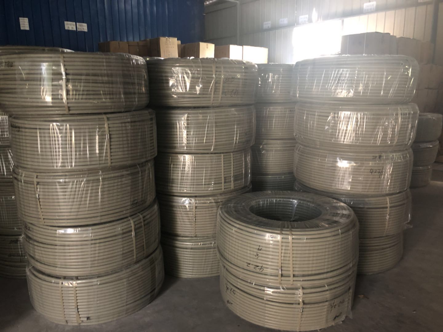 四川四房播播五月塑膠有限公司